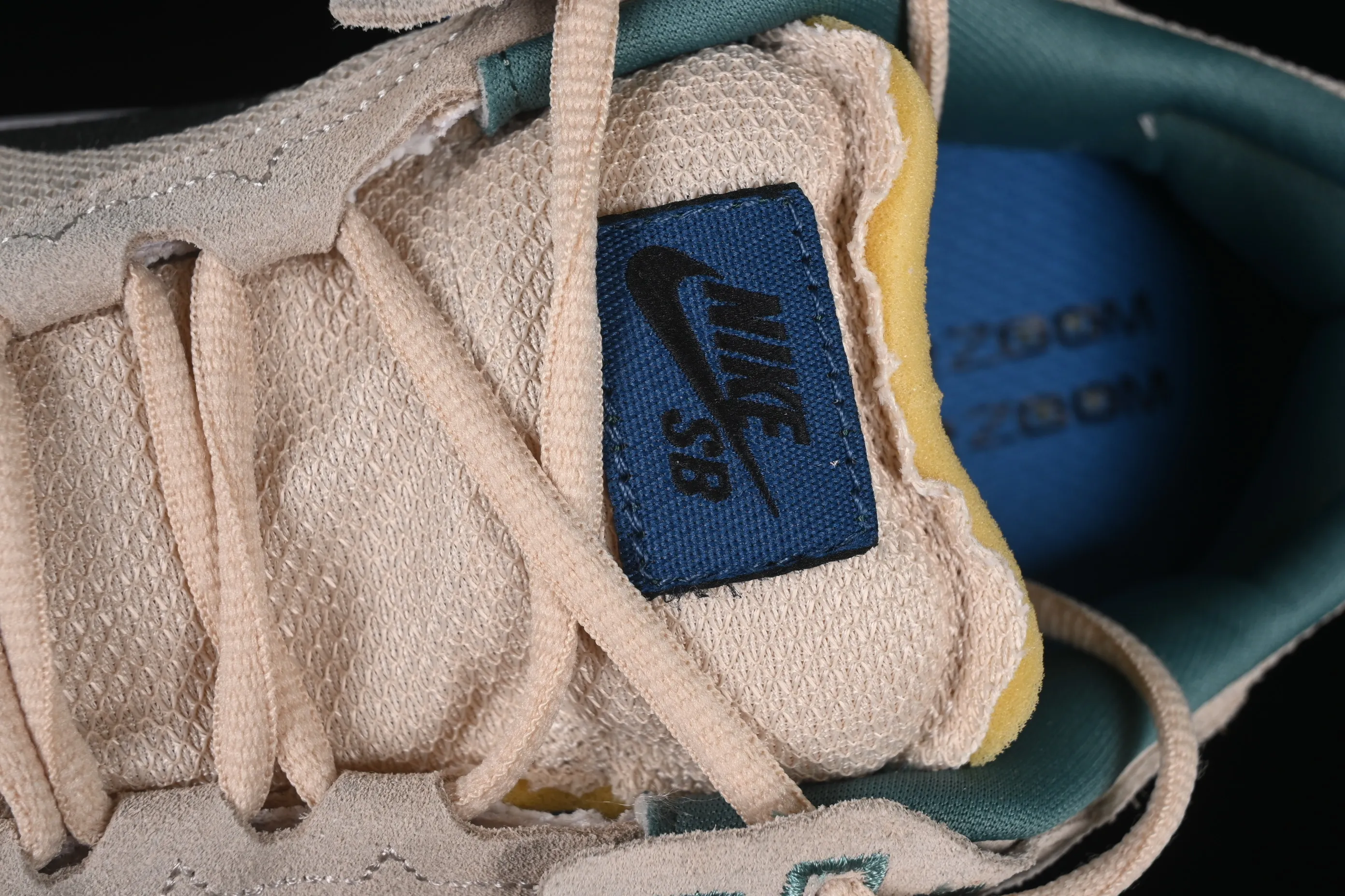 All categories Nk SB Dunk series Nk SB Dunk Low low-top sneakers Nk SB Day One Nike low-top casual sneakers FN4210-100